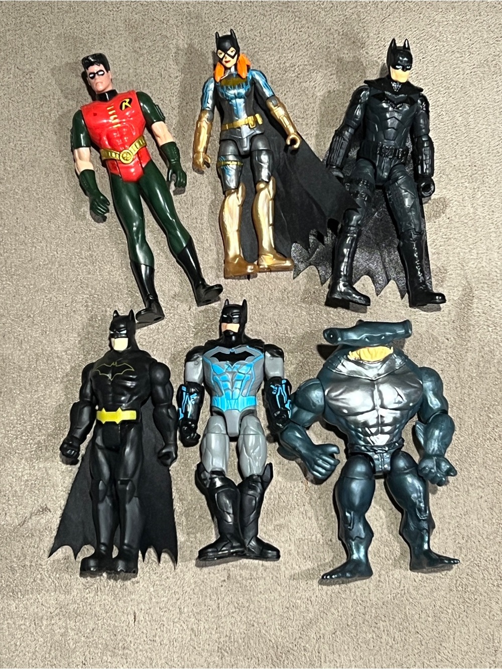 DC Comics lot of 6 figures 4” Batman & Batgirl & Robin & King Shark Gotham city